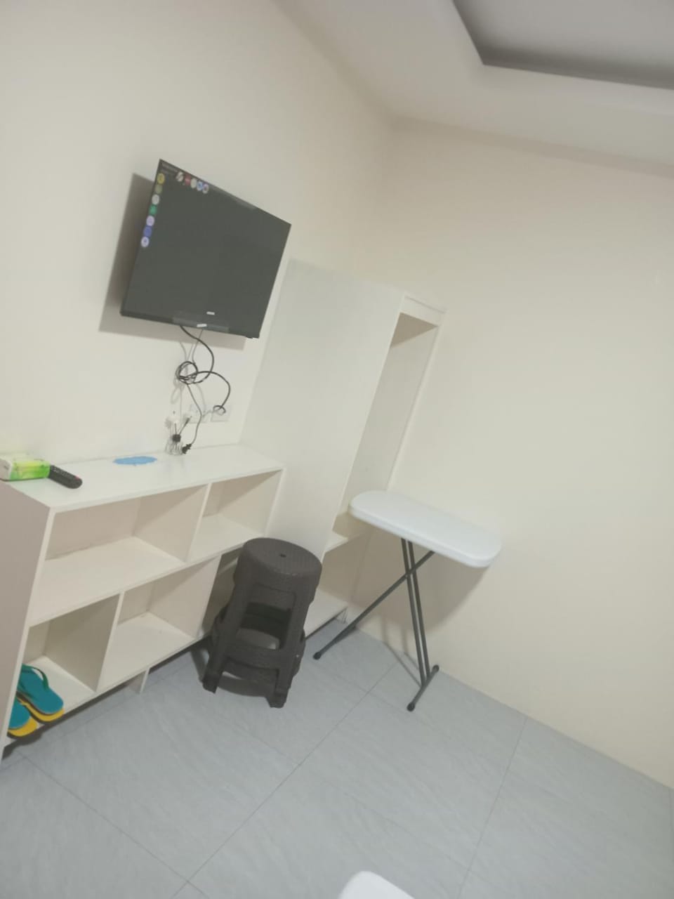 TV and multimedia, hair dresser