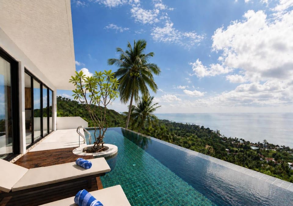 Patio, Nearby landmark, Day, Natural landscape, View (from property/room), Balcony/Terrace, Pool view, Sea view, Swimming pool, sunbed