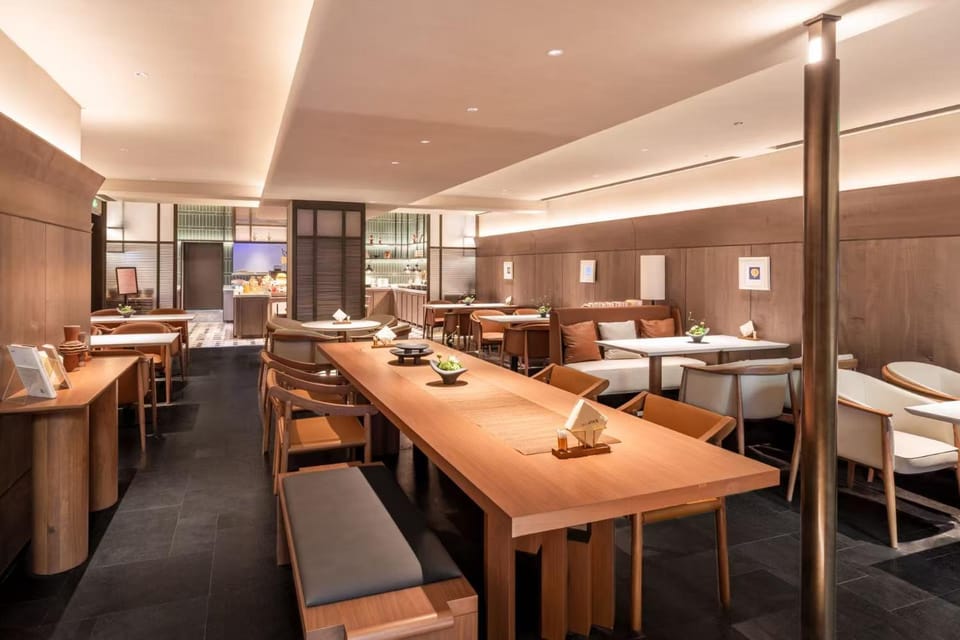 Restaurant/places to eat, Restaurant/places to eat