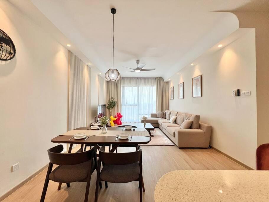 3BR Mosaic Midvalley Southkey w Bathtub Apartment in Johor Bahru