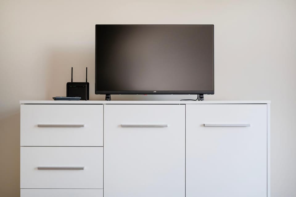 Communal lounge/ TV room, TV and multimedia, Evening entertainment