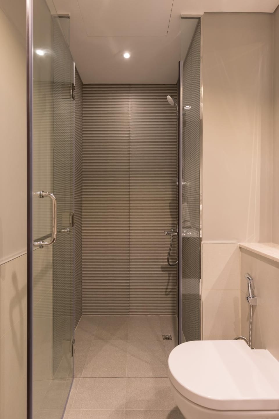 Modern and Cozy 1BR in Business Bay Apartment in Dubai