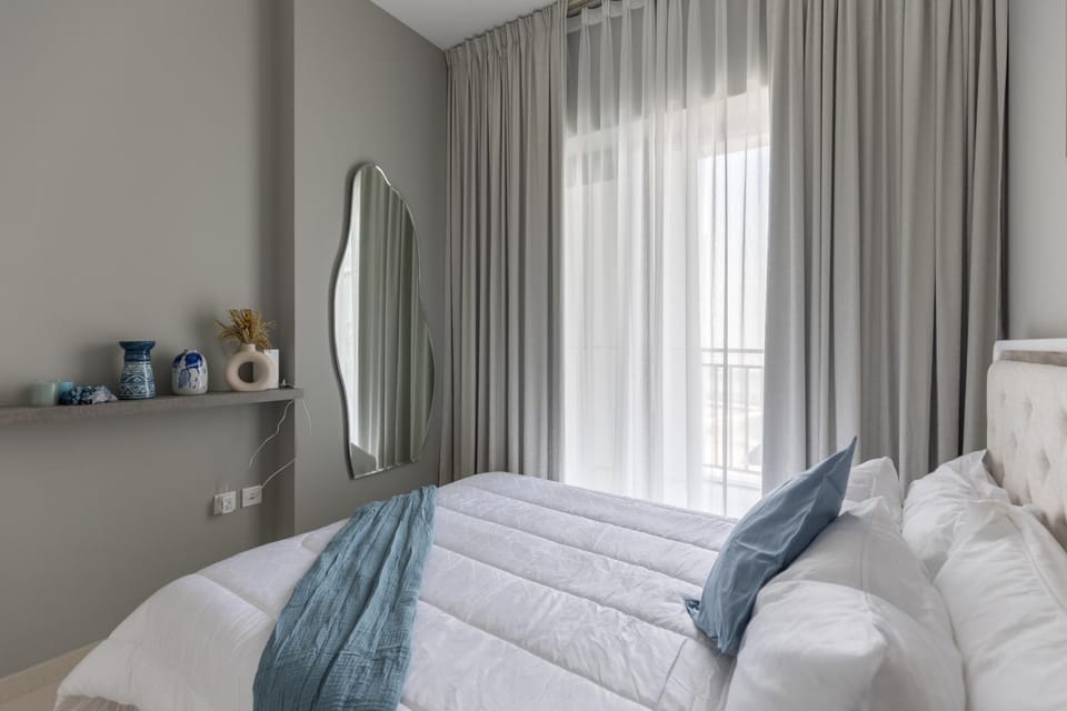 Modern and Cozy 1BR in Business Bay Apartment in Dubai