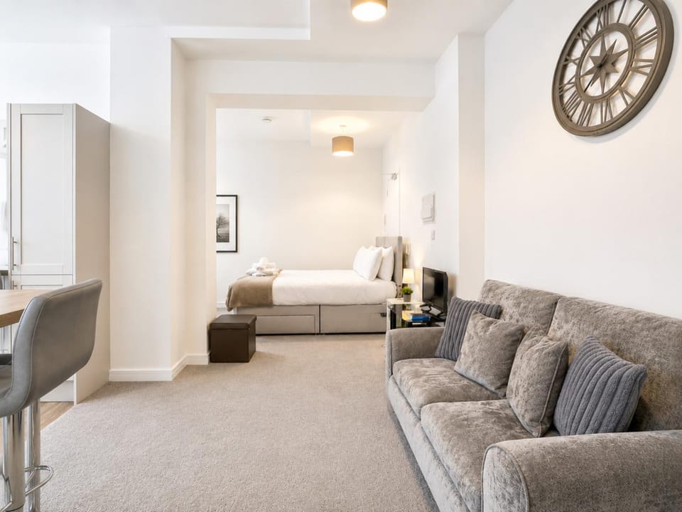 Modern new redeveloped studio Apartment in Clacton Apartment in Clacton-on-Sea