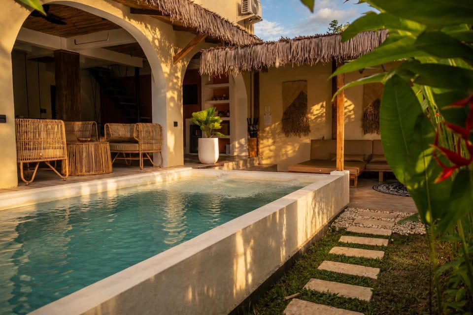 Pool view, Swimming pool