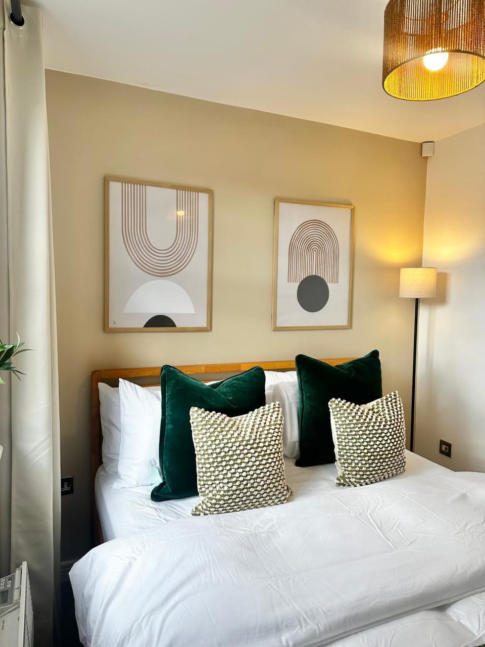 2BR City Flat By Ankers Flexible Renting Stockport Ideal for Business & Leisure Apartment in Manchester