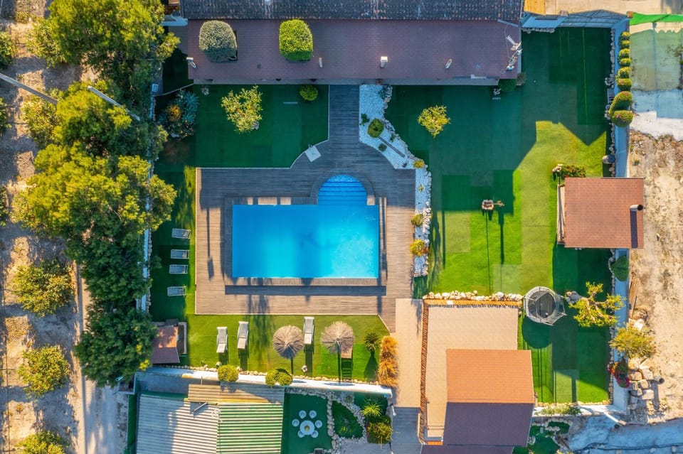 Property building, Swimming pool