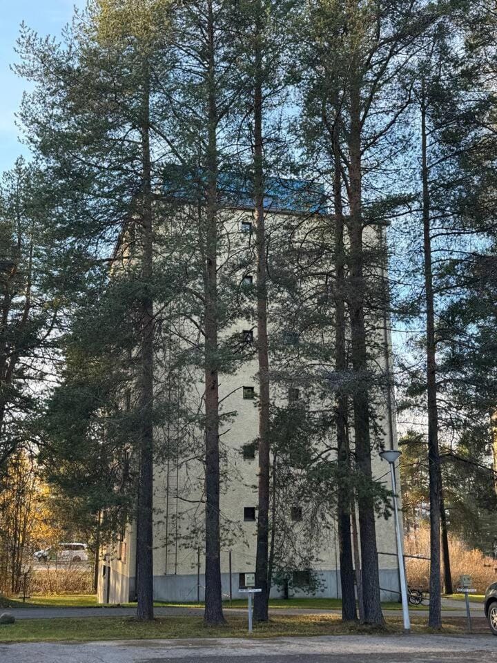 Property building, On site