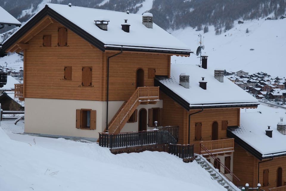 Property building, Winter
