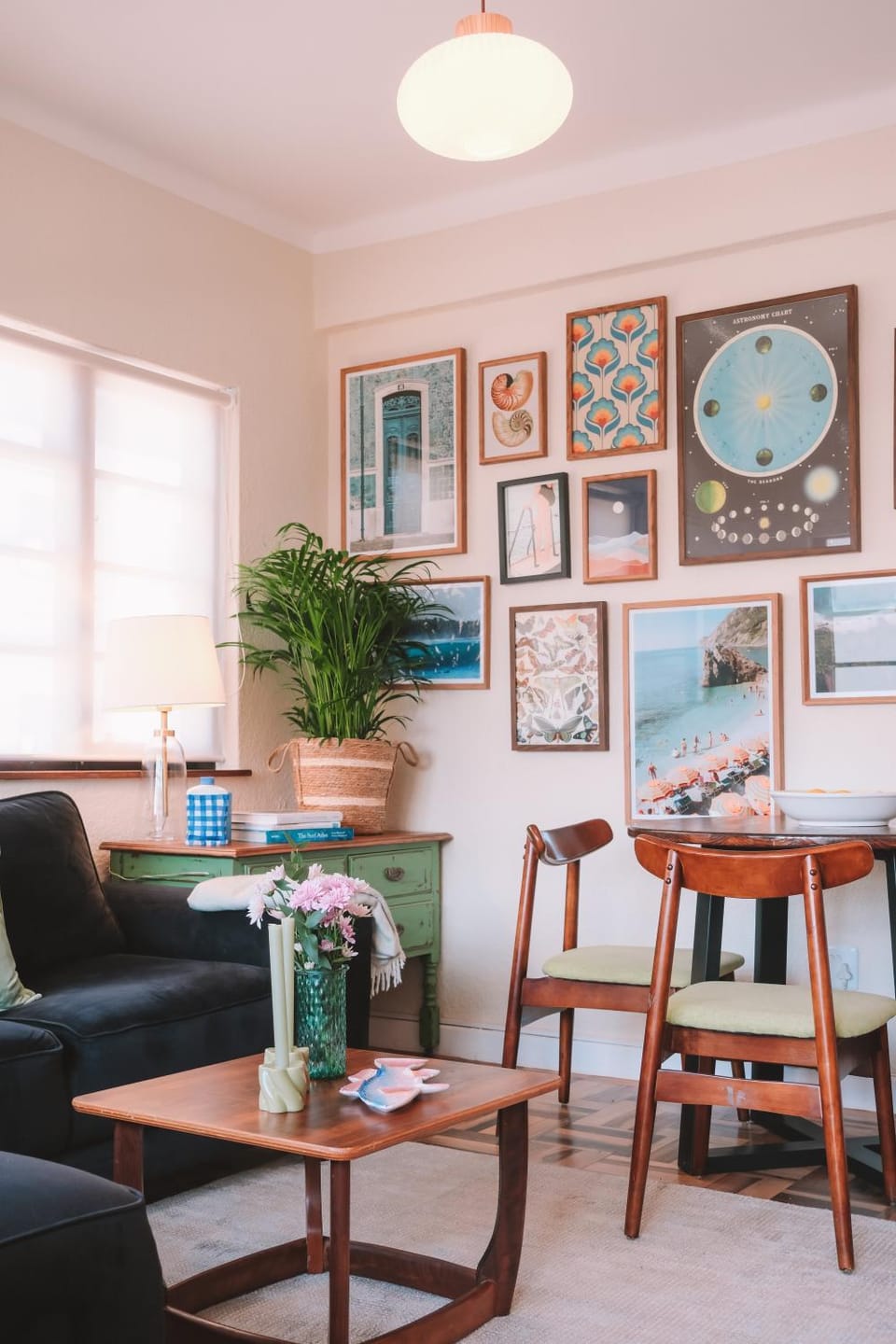 Lounge or bar