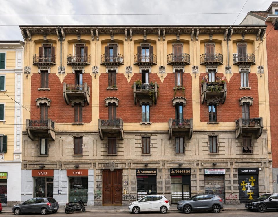 Property building, City view, Location