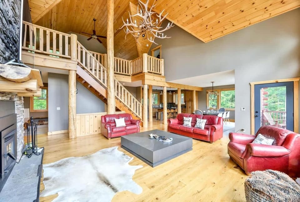 Luxurious Home & Amazing Views House in Capital District, NY, USA