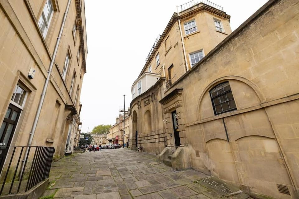 Belmont House House in Bath