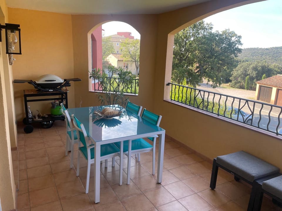 View (from property/room), Balcony/Terrace