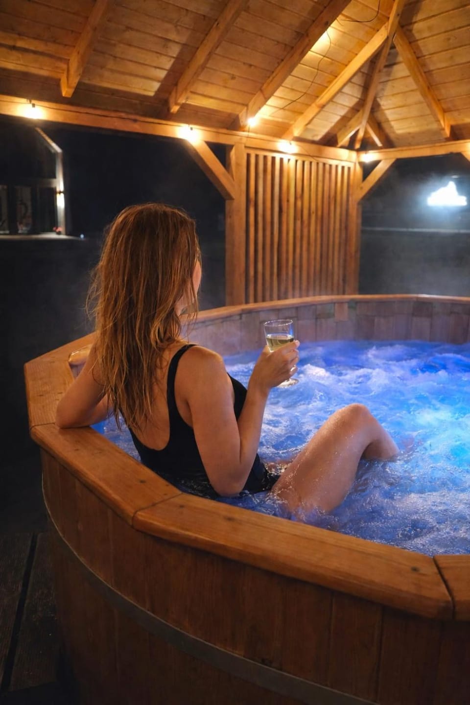 Hot Tub, Hot Tub