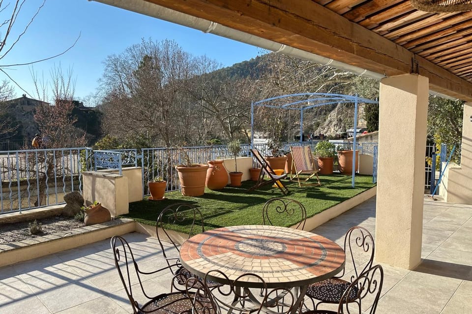 Comme Chez Mémé house with terrace in the center House in Fontaine-de-Vaucluse