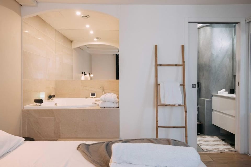 Bulle d'Amour - Jacuzzi, 10mn Palais&Plage, Centre Apartment in Cannes