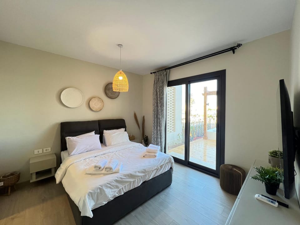 Stylish 1BR Ground With Free Pool & Lagoon Access In Gouna Apartment in Hurghada