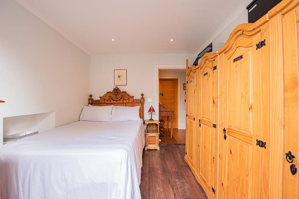 Bed, Bedroom, wardrobe