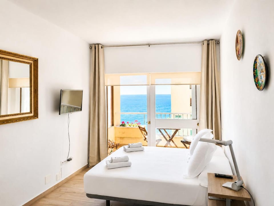 The Suite Marbella Oceanfront Studio EaW Homes Apartment in Marbella