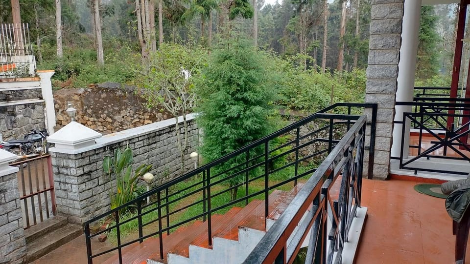 Kodai King Suite Bed and Breakfast in Kodaikanal