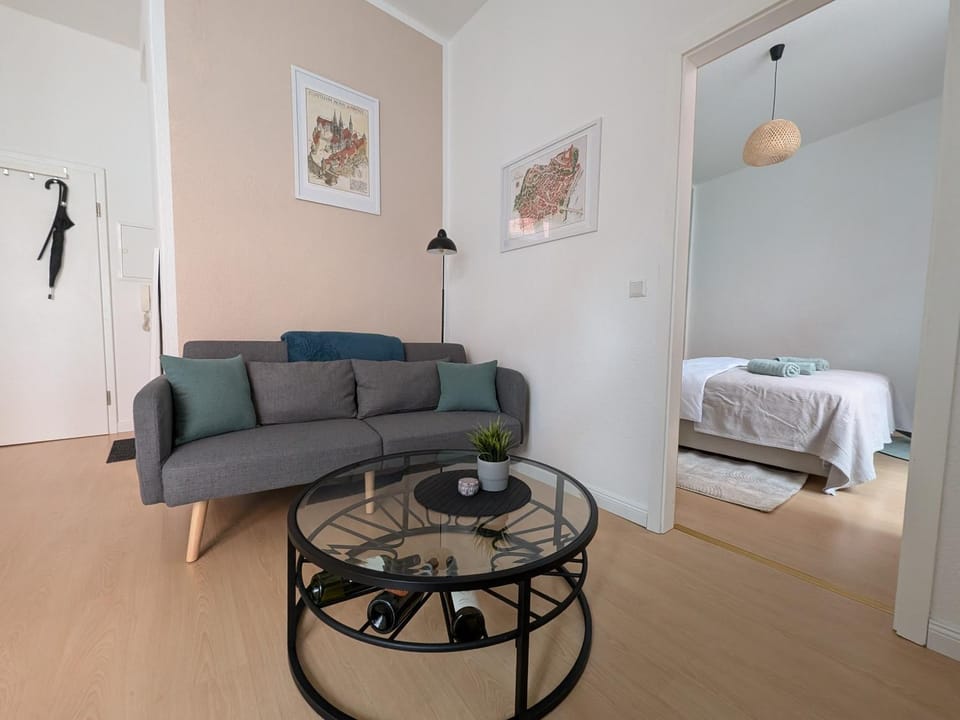 Bed, Living room, Photo of the whole room, Seating area, Bedroom, pet friendly, towels