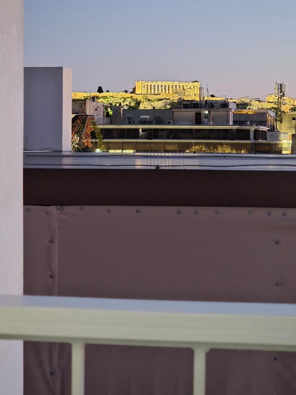 View (from property/room), Balcony/Terrace, City view