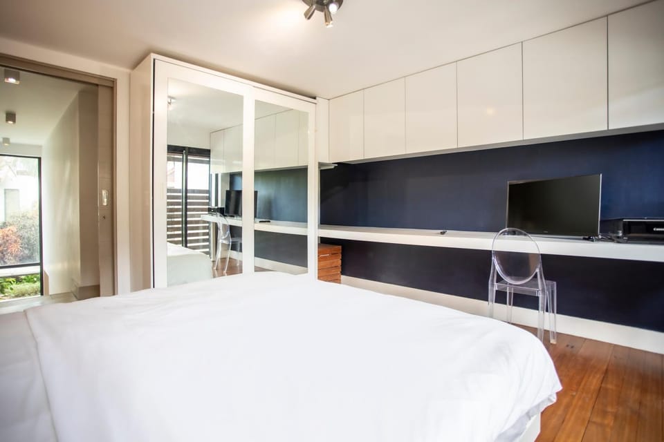 Rising Sun - Stylish & Comfortable Marina Duplex Villa in Rivière Noire District, Mauritius