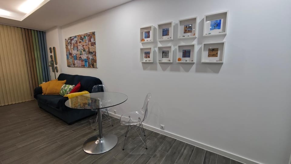 TV and multimedia, Kitchen or kitchenette, Living room, Dining area