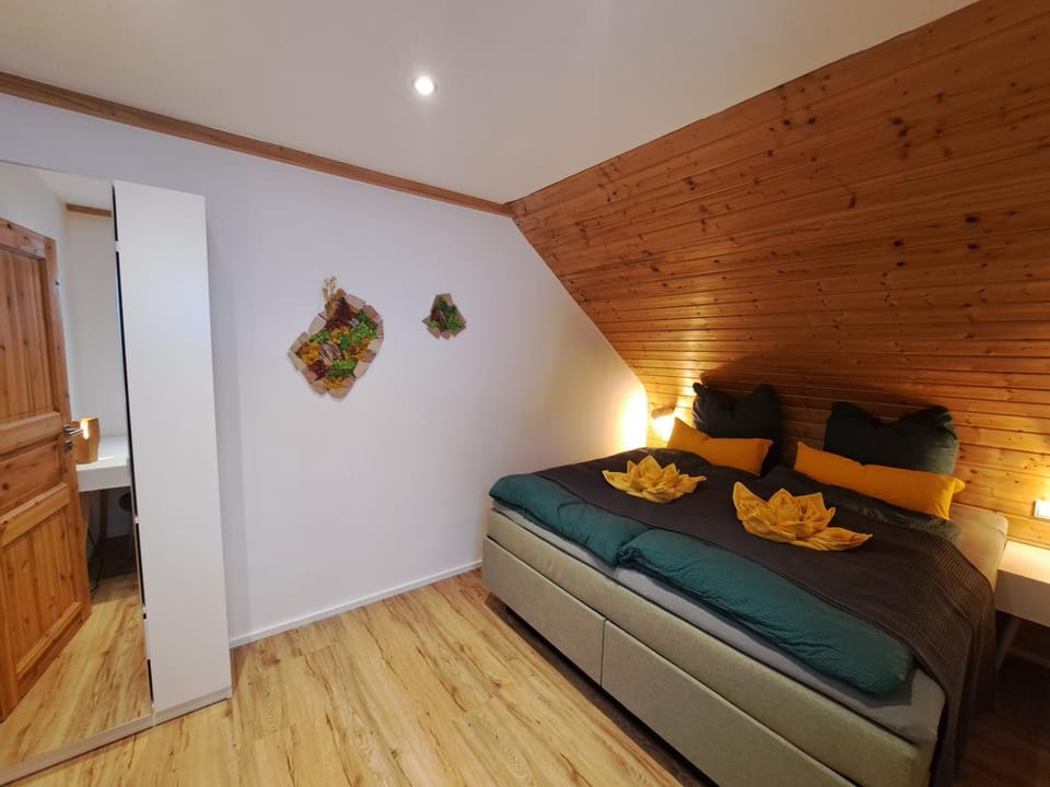 Bed, Bedroom