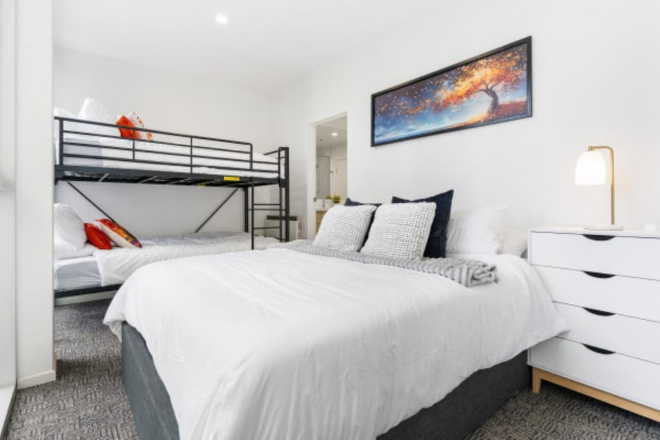 Bed, Bedroom, bunk bed