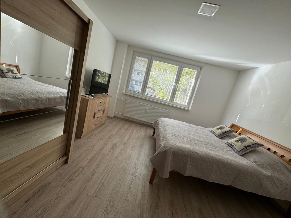 TV and multimedia, Bedroom