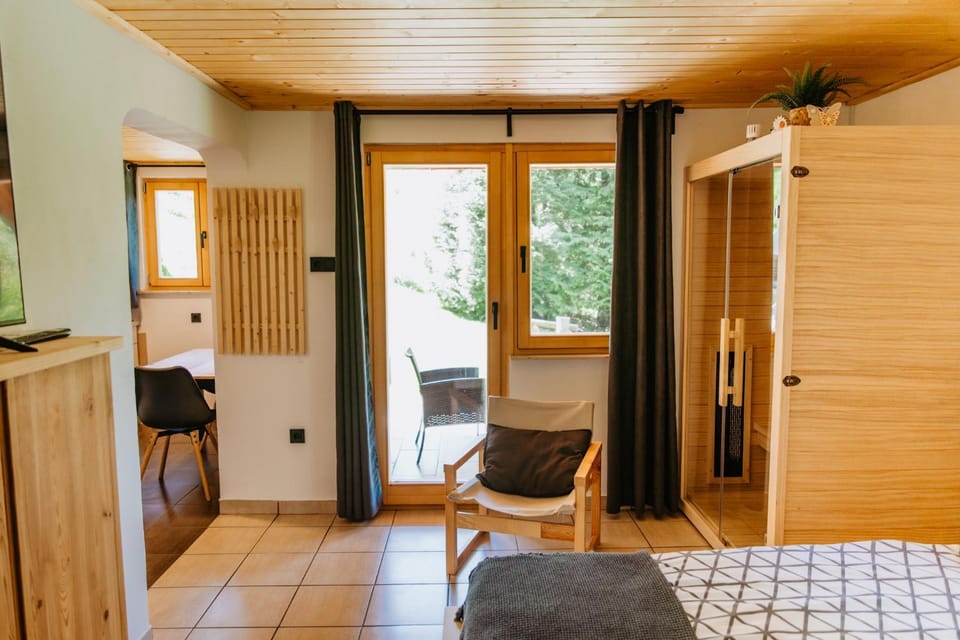 Living room, Photo of the whole room, Bedroom