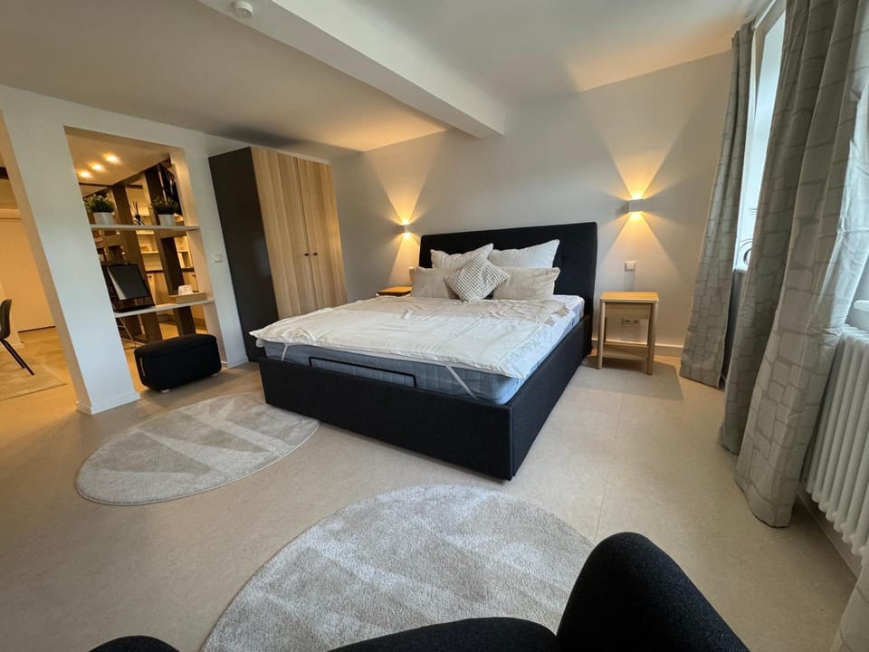Bed, Bedroom, wardrobe