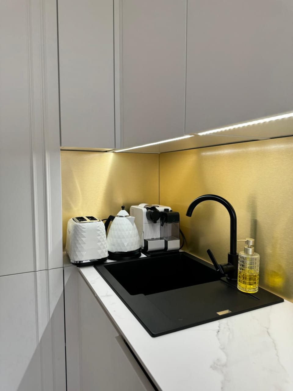 Coffee/tea facilities, Kitchen or kitchenette, toaster