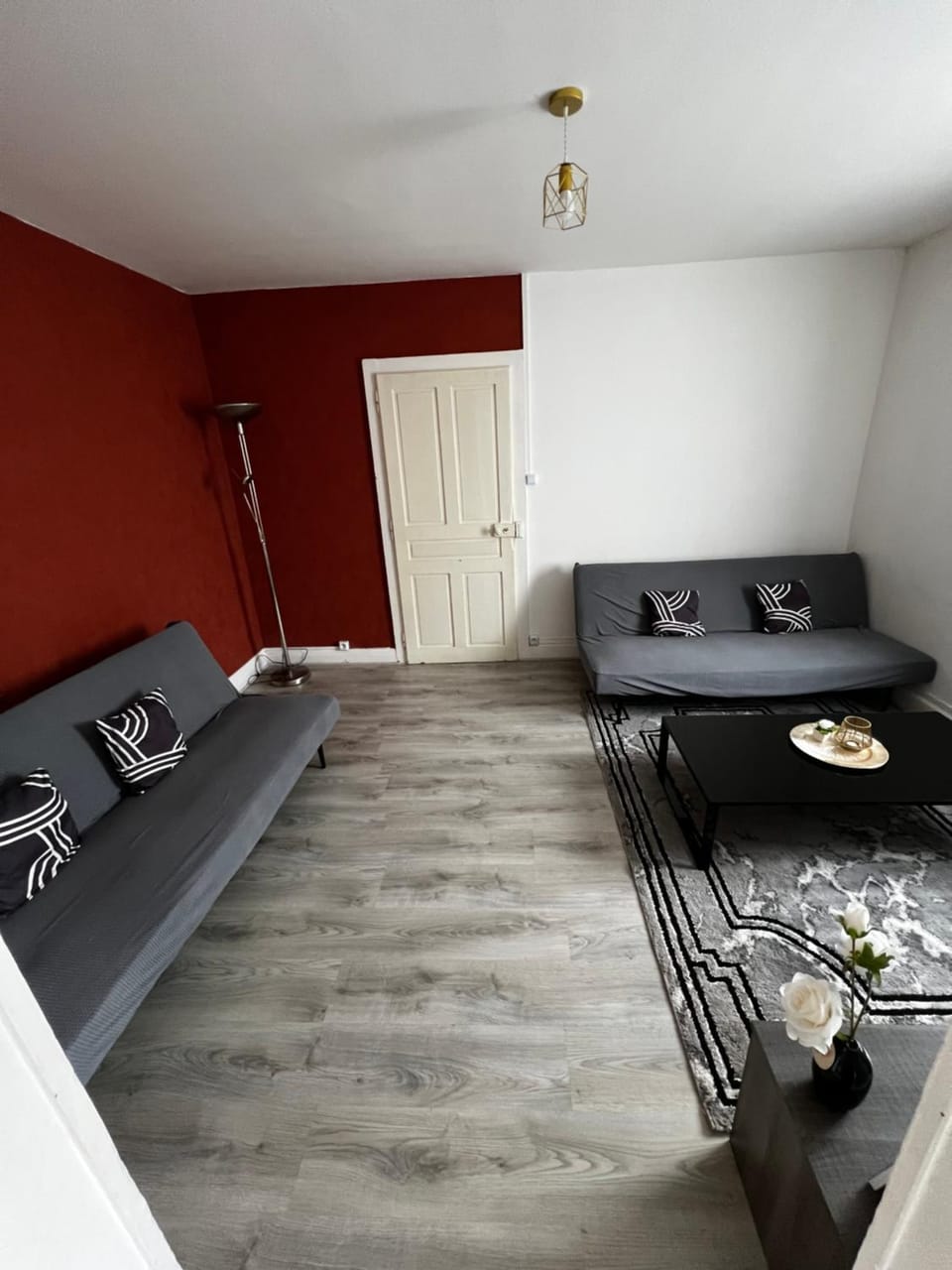 Appartement Thaon les Vosges au 1 er étage Apartment in Vosges
