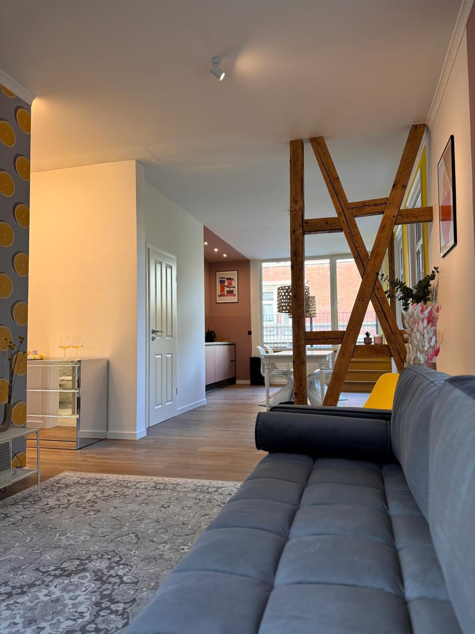 Living room, Photo of the whole room, Seating area