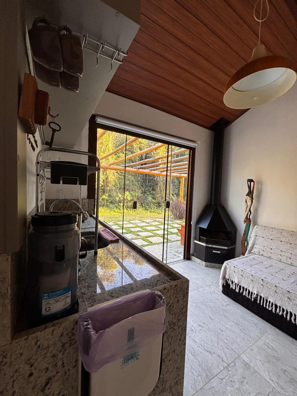 Casa di Pedra com linda vista para natureza - Miguel Pereira Campground/ 
RV Resort in State of Rio de Janeiro