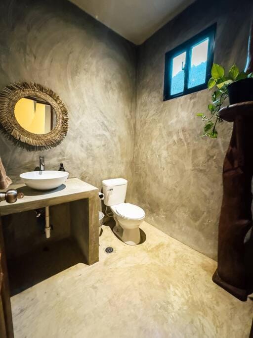 Toilet, Bathroom