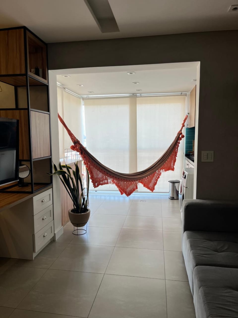 Apartamento Completo - 20 min do Aeroporto GRU - Wi-Fi 500 Mega com Garagem Apartment in Guarulhos