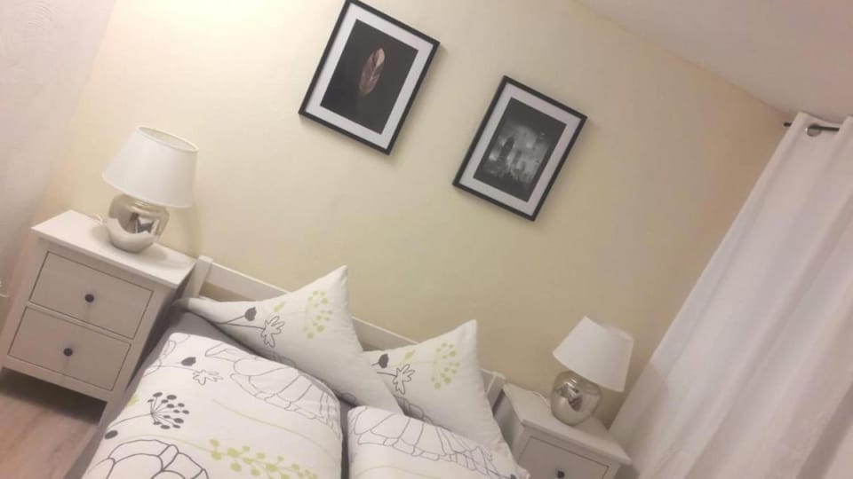 Living room, Bedroom