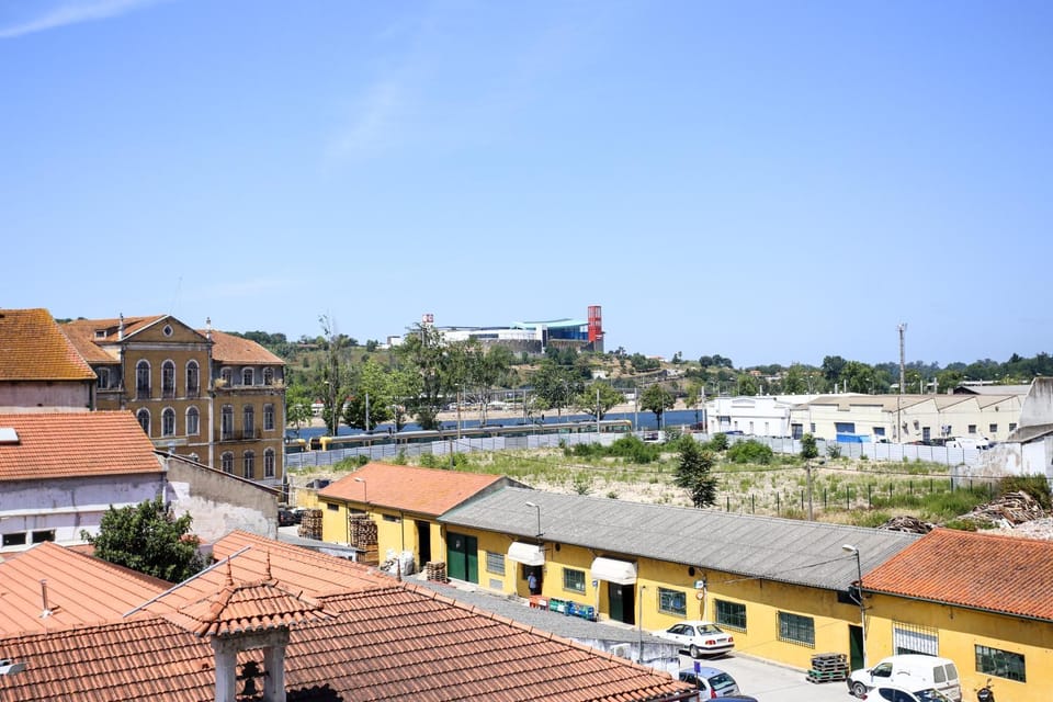 Property building, City view, Location
