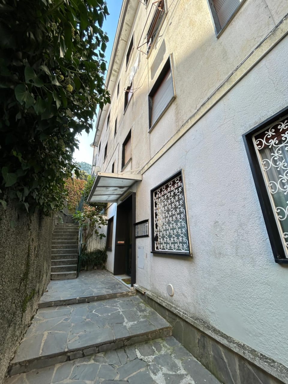 Property building, Facade/entrance