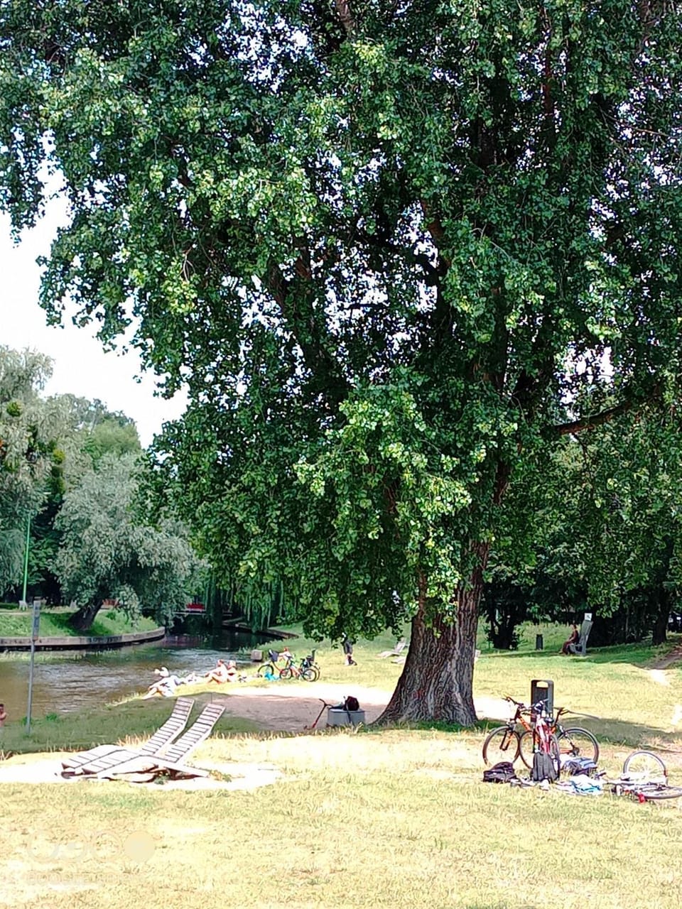 Pokoje nad Radunią - taras i ogrodek Apartment in Pomeranian Voivodeship