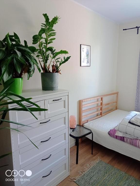 Pokoje nad Radunią - taras i ogrodek Apartment in Pomeranian Voivodeship