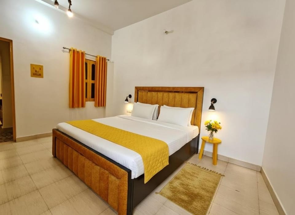 Kashivas - 2BHK near Assi Ghat Apartment in Varanasi