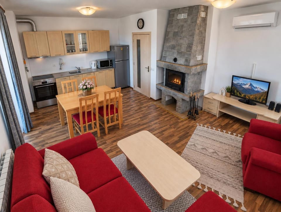 TV and multimedia, Kitchen or kitchenette, Living room, Dining area, pet friendly, stove