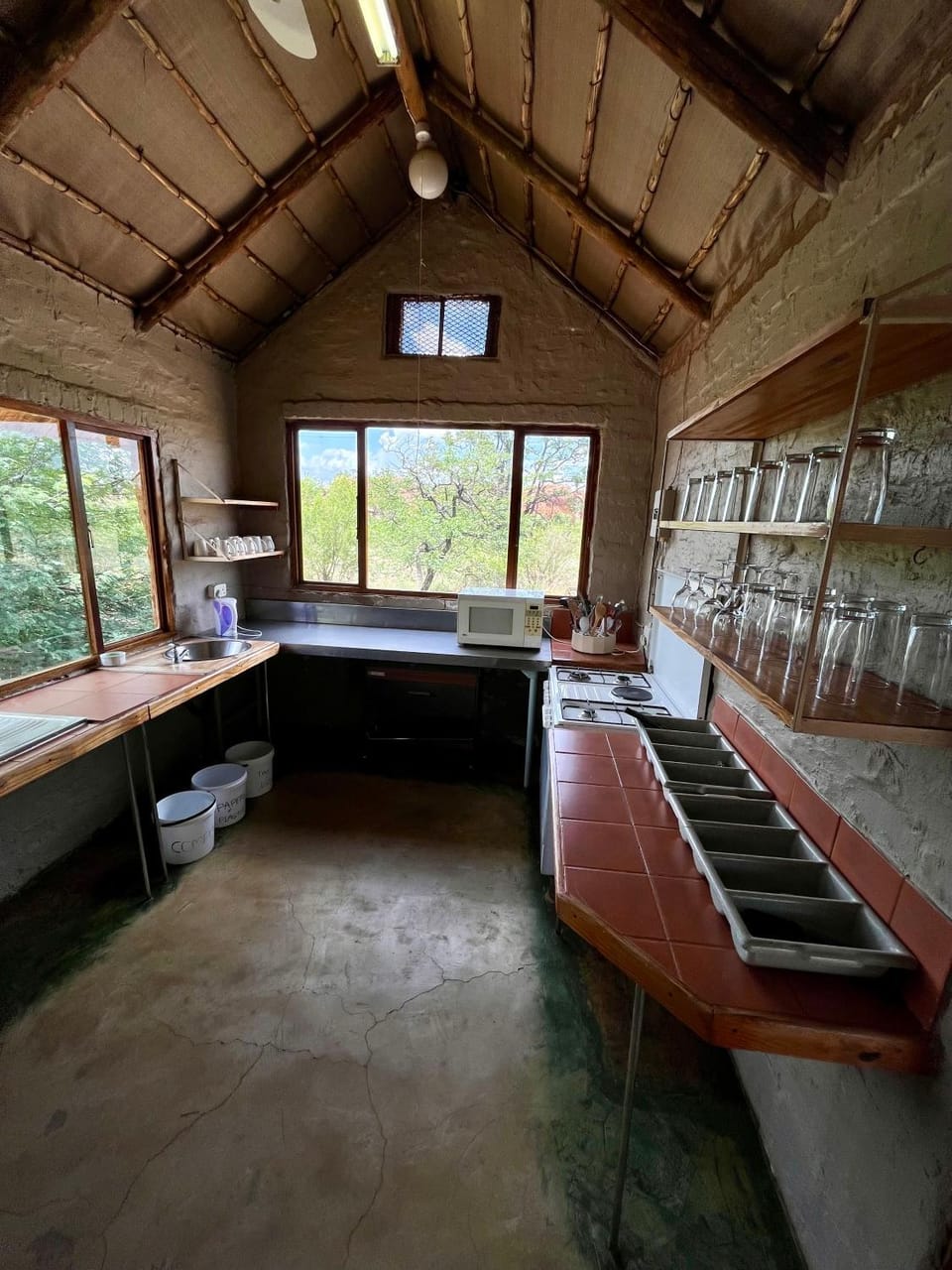 Kitchen or kitchenette, Kitchen or kitchenette