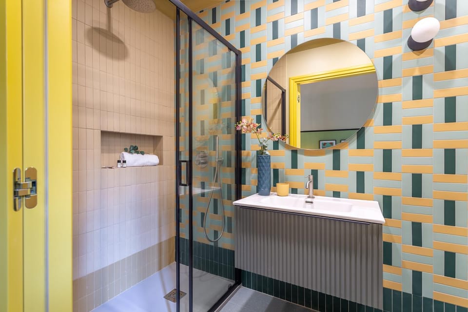 Shower, Bathroom