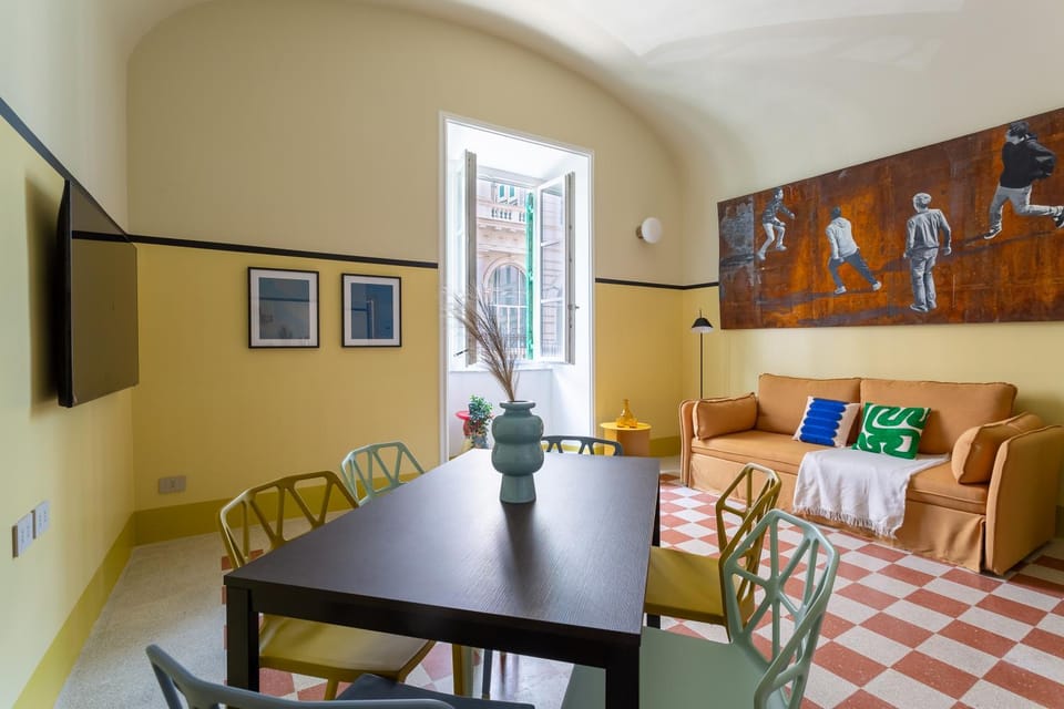 Living room, Dining area